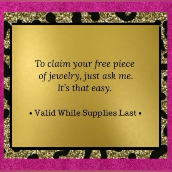 NWT Paparazzi Geometric Rhinestone Necklace - Picture 7 of 10